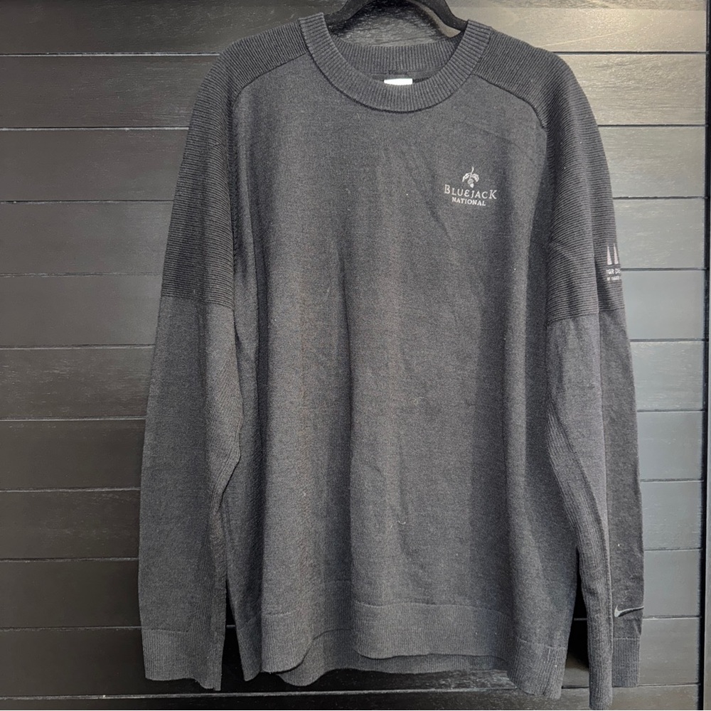 Men’s XXL Charcoal Nike Pullover - Tiger Woods